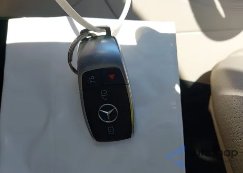 2021 Mercedes-Benz Glc 300 Suv from USA, damaged, VIN W1N0G8DB7MV267031